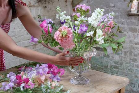 Keep turning your flower vases or flowers that look great from all angles
